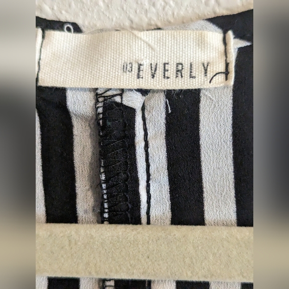 Everly Black And White Stripped Tank, Racer Back, Size Medium to Large - Picture 3 of 3